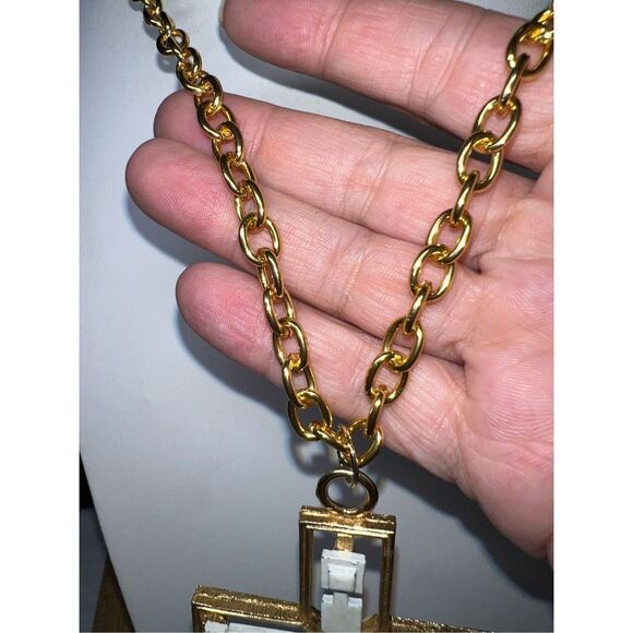 Gold Tone and‎ White Metal Large Modernist Cross Pendant Necklace - Picture 7 of 10